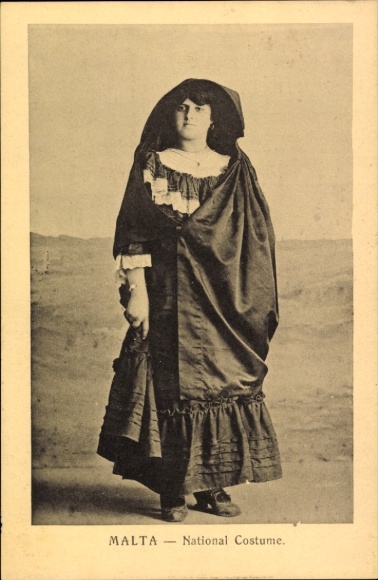 Ak Malta, National Costume, Malteserin in Volkstracht