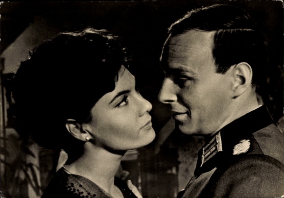 Ak Schauspieler Margit Bara und Hannjo Hasse, Mitternachtsmesse, Filmszene