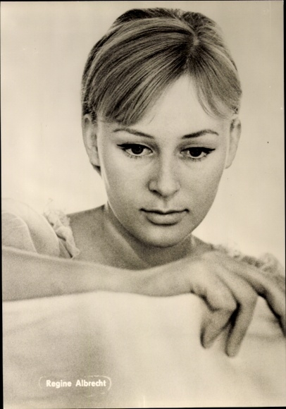 Ak Schauspielerin Regine Albrecht, Portrait, Defa Film, Heißer Sommer