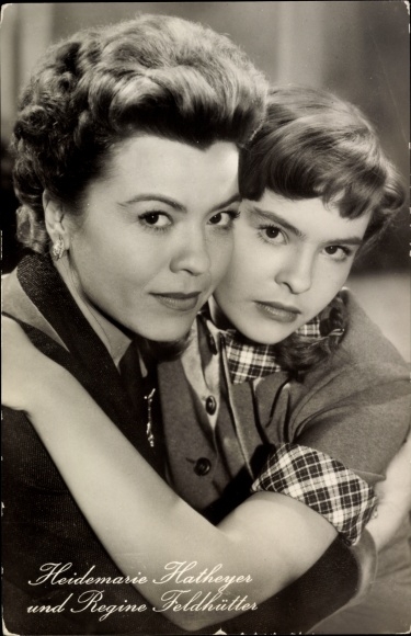 Ak Schauspielerinnen Heidemarie Hatheyer und Regine Feldhütter, Glücksritter, Portrait