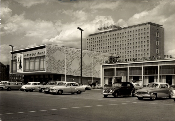 Ak Berlin Mitte, Kino International, Hotel Berolina