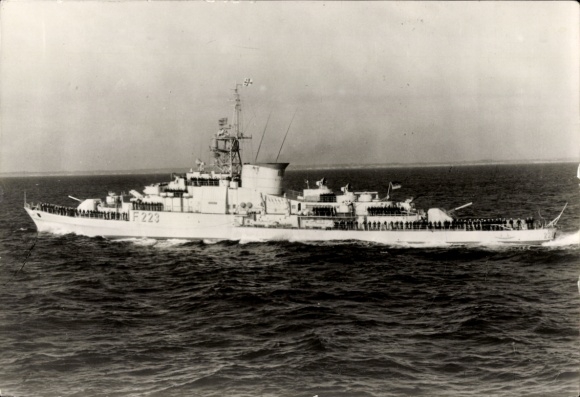Ak Fregatte Karlsruhe, F 223