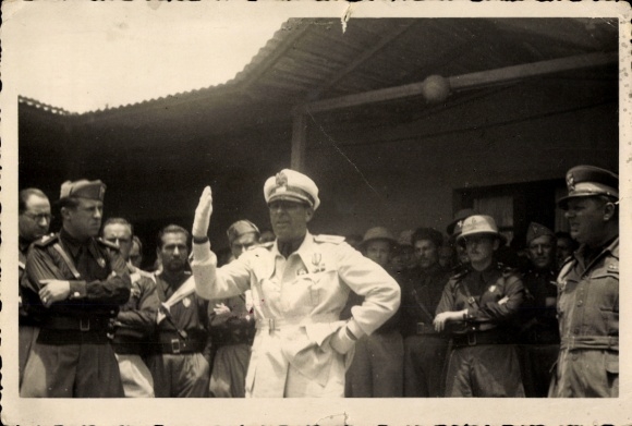 Foto Ak Soldaten der US-Armee in Uniform, Offizier, Vereidigung, September 1944