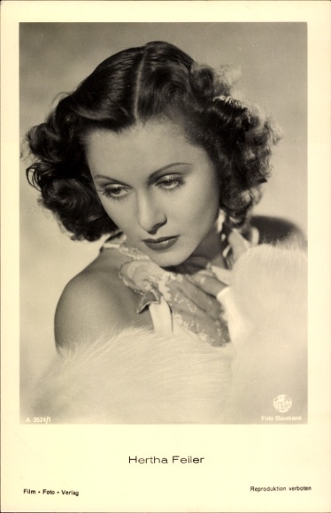 Ak Schauspielerin Hertha Feiler, Portrait