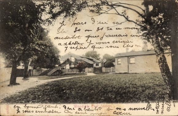 PC London City, Woodside Park-Station