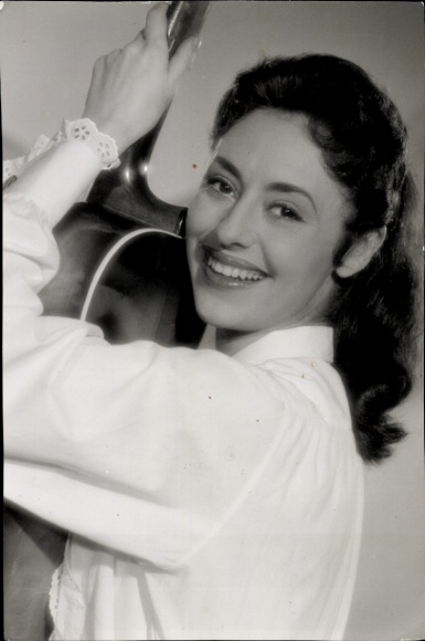 Foto Sängerin und Tänzerin Caterina Valente, Portrait