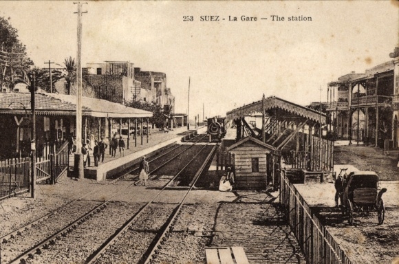Ak Suez Ägypten, Bahnhof, Gleisseite
