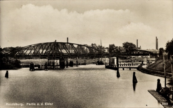 Ak Rendsburg in Schleswig Holstein, Eider, Eisenbahndrehbrücke