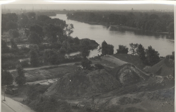 Original Foto Berlin Lichtenberg, Gelände des Heizkraftwerkes Klingenberg, um 1946, ca. 12x17 cm