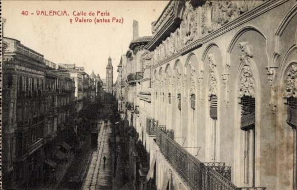 Ak Valencia Stadt Spanien, Calle de Peris, historische Ansicht, 40, Straße mit Gebäuden