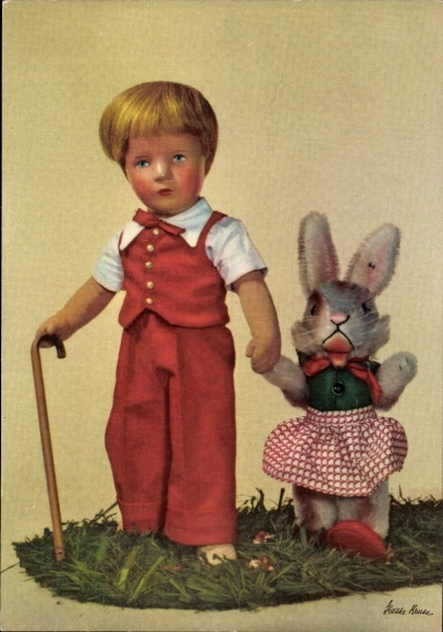 Ak Käthe Kruse Puppe mit Plüschhase