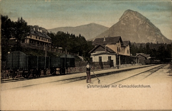 Ak Gstatterboden Weng im Gesäuse Steiermark, Bahnhof mit Tamischbachturm