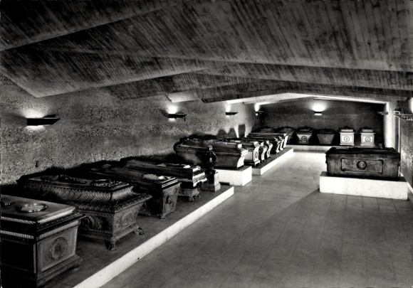 Ak Wien 1 Innere Stadt, Kaisergruft, Kapuzinergruft