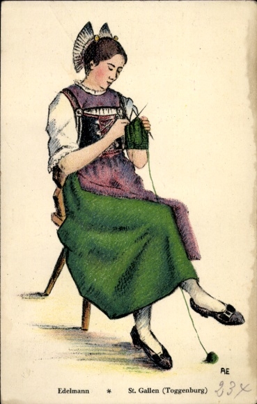 Künstler Ak Edelmann, Strickende Frau in Schweizer Tracht, St. Gallen Toggenburg
