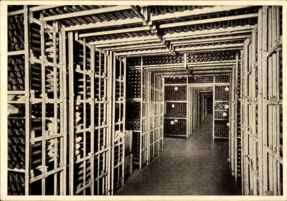 Ak Bingen am Rhein, Haus Fromm, Weingroßkellerei, Flaschenkeller