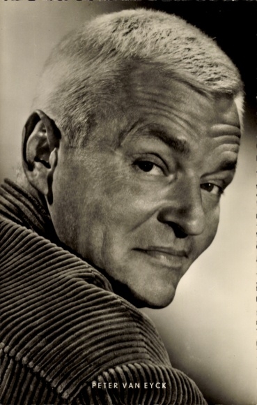 Ak Schauspieler Peter van Eyck in Der gläserne Turm, Portrait