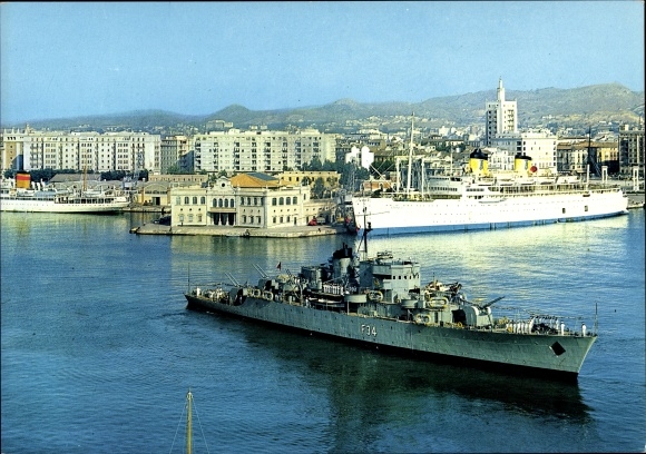 Ak Málaga Andalusien Spanien, Hafen, Schiff  F34