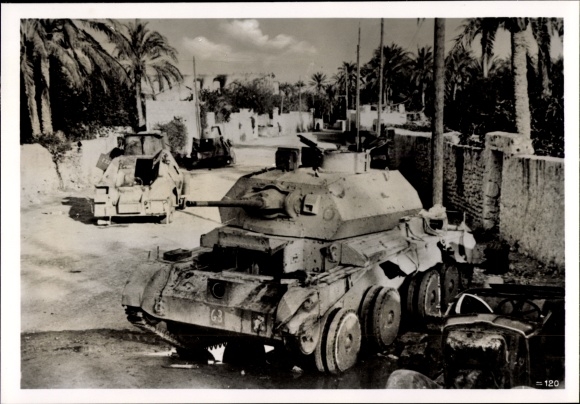 Foto Heinrich Hoffmann, Tobruk Libyen, Zerstörte englische Panzer, Mai 1941