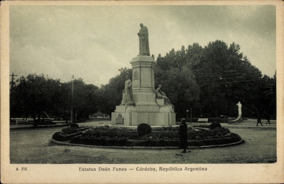 Ak Córdoba Argentinien, Statue Deán Funes,  Argentinien, Monument, Grünanlagen