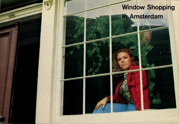 Ak Amsterdam Nordholland Niederlande, Achterburgwal, Prostituierte am Fenster