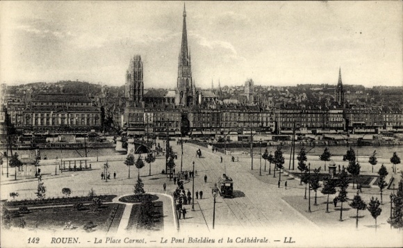 Ak Rouen Seine Maritime,  von  Platz Carnot, Pont Boieldieu, Kathedrale