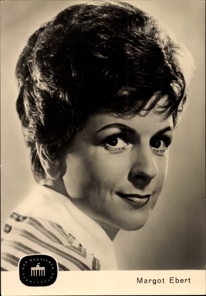 Ak Schauspielerin und Moderatorin Margot Ebert, Portrait, DDR Deutscher Fernsehfunk