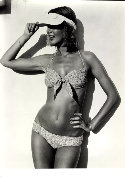 Foto Mode, Bade-Bikini, Mini-Bikini, Schiesser Bademoden, Frühjahr/Sommer 1975