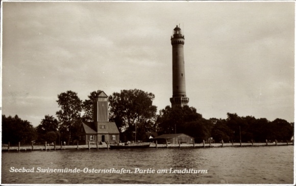 Ak Osternothafen Świnoujście Swinemünde Pommern, Leuchtturm