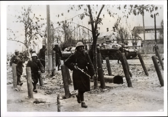 Foto H. Hoffmann, Rumänische Truppen erobern Naltschick im Nord-Kaukasus, Oktober 1942