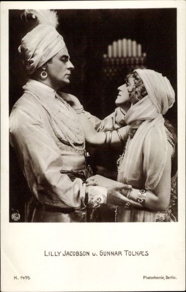 Ak Schauspieler Gunnar Tolnaes, Lilly Jacobson, Kostümierung