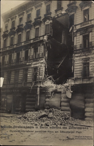 Ak Berlin Friedrichshain, Strausberger Platz, Spartakusaufstand 1919, Generalstreik