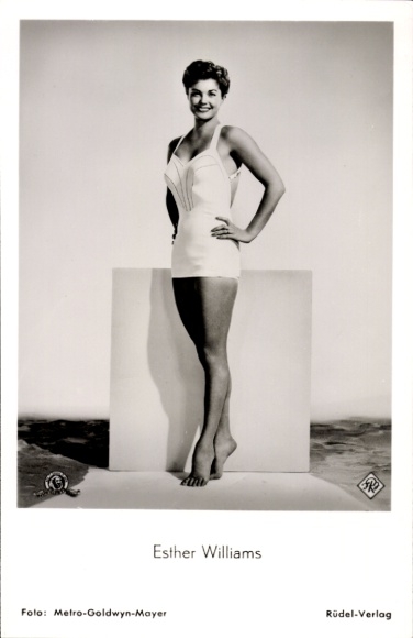 Foto Ak Schauspielerin Esther Williams, Portrait, Karneval in Texas, Die Venus verliebt sich