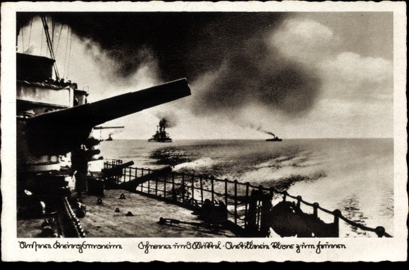 Ak Deutsches Kriegsschiff, Schwere und mittlere Artillerie klar zum Feuer, Kriegsmarine