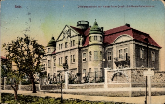 Ak Most Brüx Region Aussig, Offiziersgebäude der Kaiser-Franz-Josef-I-Jubiläums-Reiterkasernen