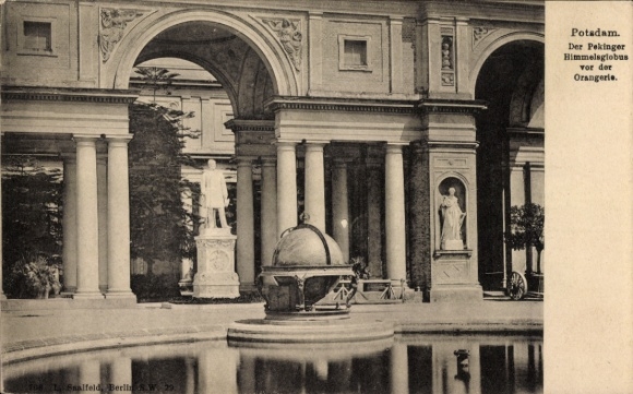 Ak Potsdam Sanssouci, Pekinger Himmelsglobus, Orangerie,  Statue, Wasserbecken