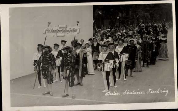 Foto Ak Berlin Friedrichshain, Szene während dem Stralauer Fischzug, 700 Jahrfeier der Stadt