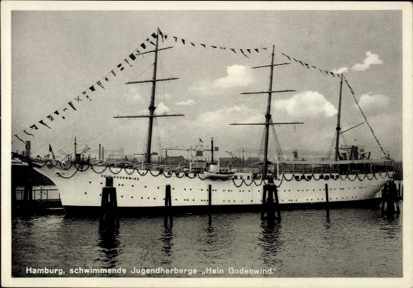 Ak Hamburg, Schwimmende Jugendherberge Hein Godenwind