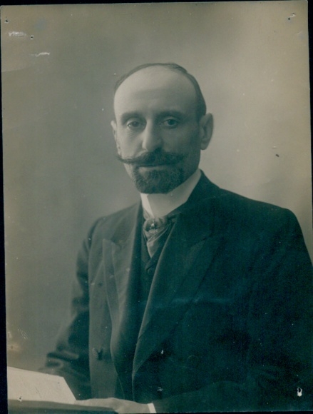 Foto Gaston Poux-Laville, Präfekt von Loiret, Portrait