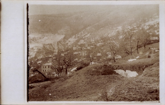 Foto Ak Gesamtansicht einer Ortschaft, Winter