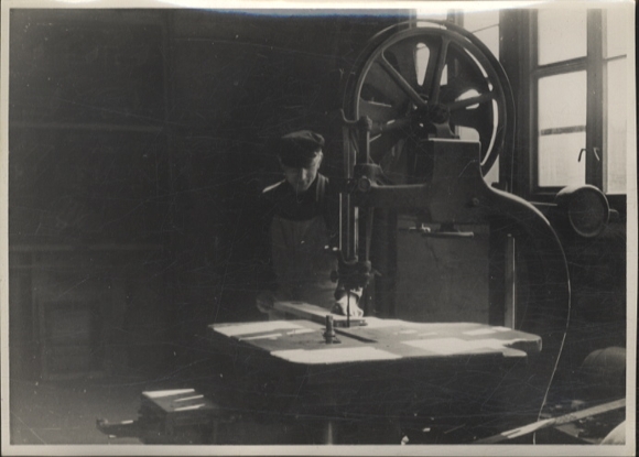 Original Foto Berlin Weißensee, Langhansstraße 64, Tischlerei Springer, um 1948