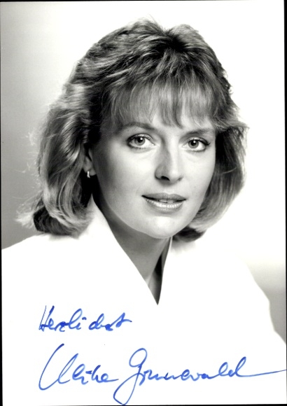 Foto Filmemacherin und Moderatorin Ulrike Grunewald, Portrait, Autogramm