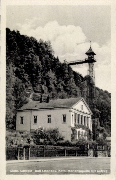 Ak Bad Schandau an der Elbe, Blick auf die Katholische Marienkapelle mit Aufzug