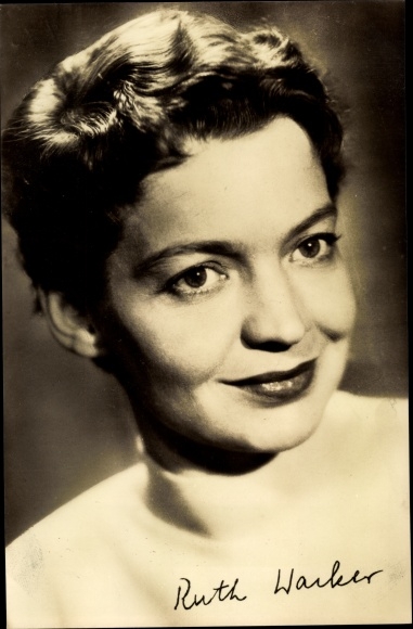 Ak Schauspielerin Ruth Wacker