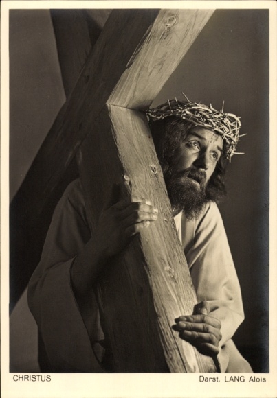 Ak Oberammergau in Oberbayern, Passionsspiele 1934, Christus mit Kreuz, Alois Lang