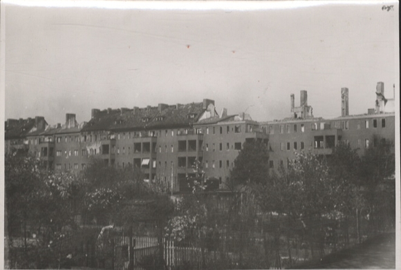 Original Foto Berlin Treptow, zerstörte Häuser in der Neuen Krugallee 32-52, um 1945/46