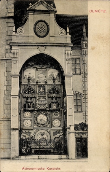 Ak Olomouc Olmütz Stadt, Astronomische Kunstuhr,   Uhr, dekorative Elemente