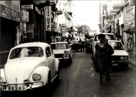 Foto Nikosia Zypern, Straßenverkehr, Autos, Passanten