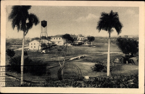 Ak Havanna Habana Kuba, Landschaft mit Palmen, Wasserbehälter, Golfplatz, Gebäude