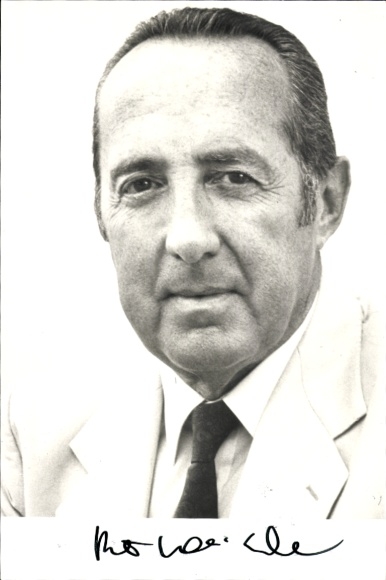 Foto Journalist Peter Scholl-Latour, Autogramm