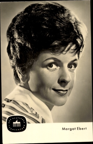 Ak Schauspielerin und Moderatorin Margot Ebert, Portrait, DDR Deutscher Fernsehfunk